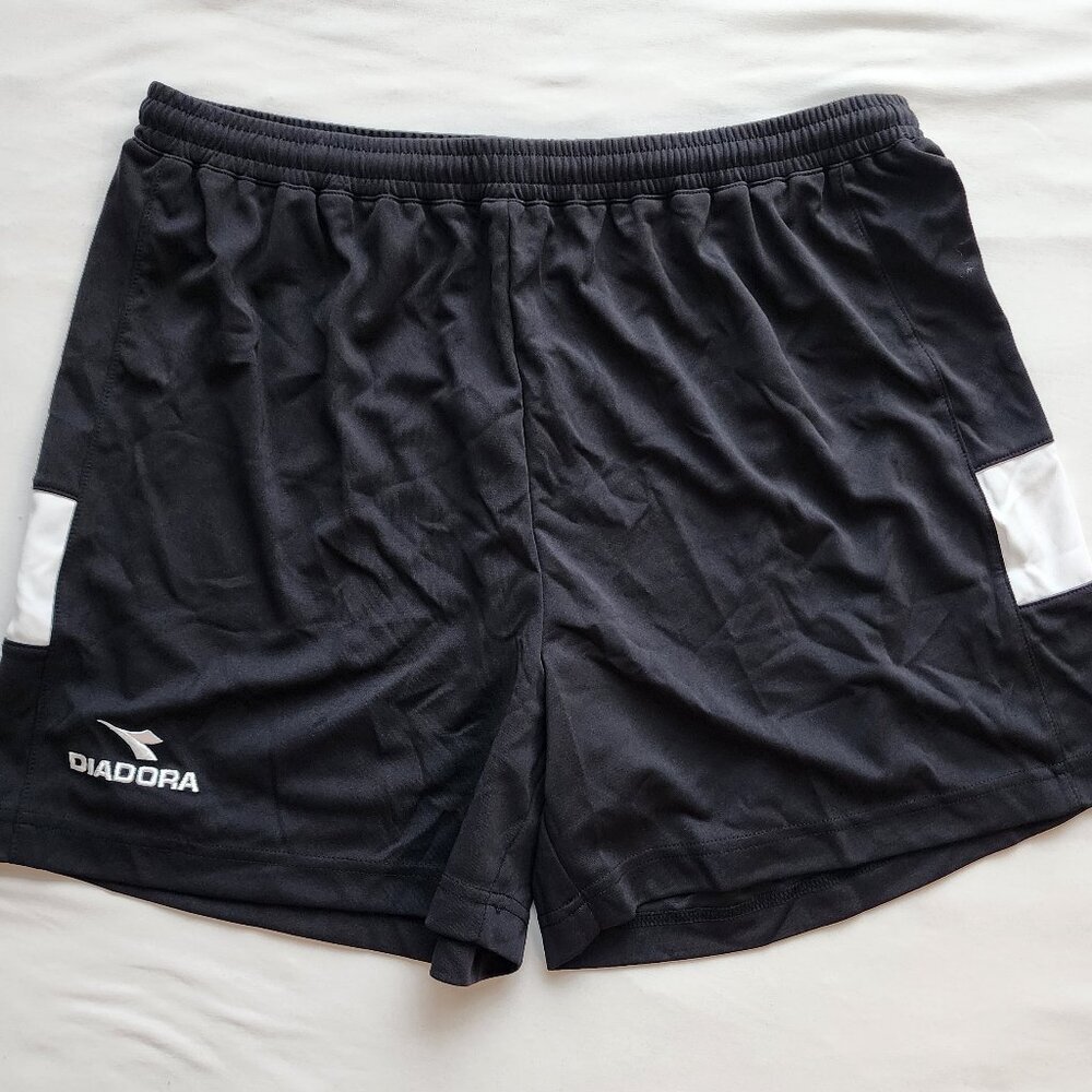 Women's Athletic Soccer Short Size LG Black Moisture Wicking DiaDry Diadora Run